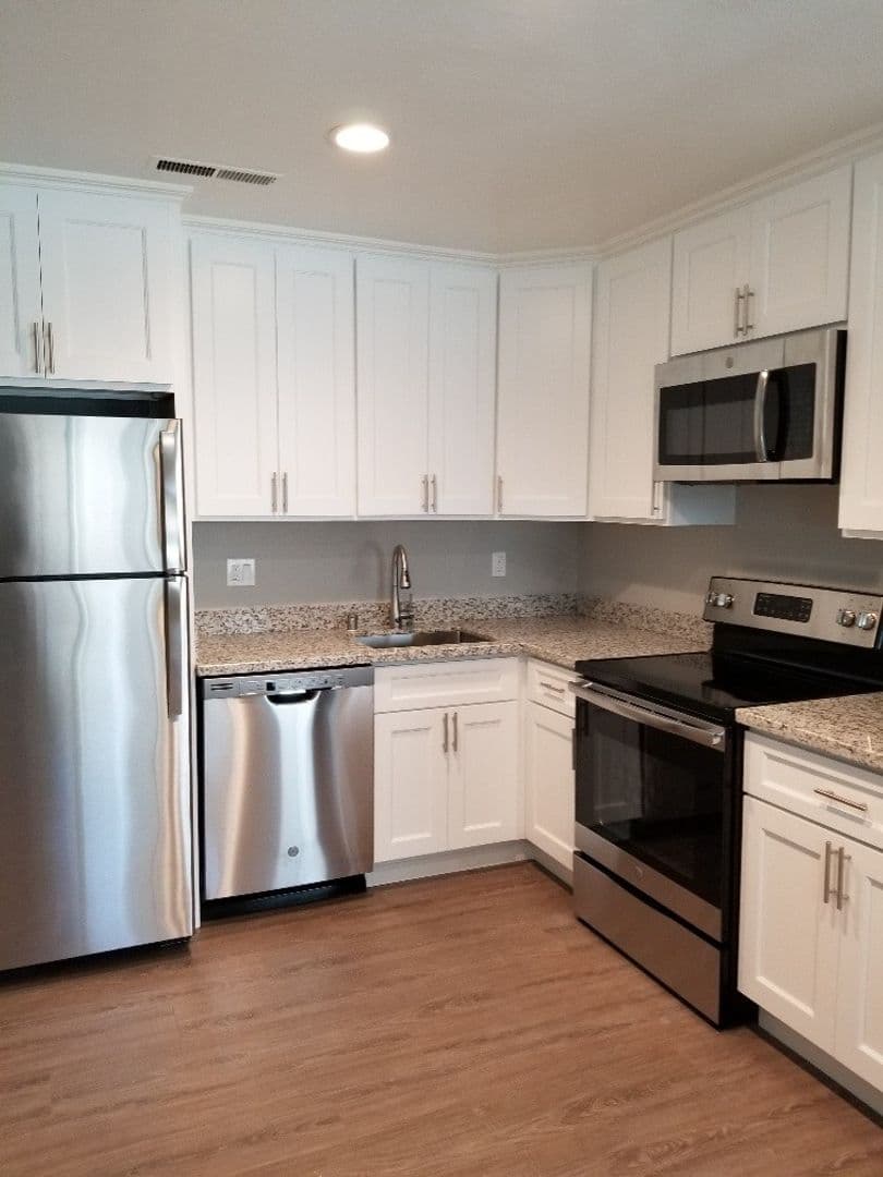 Concord Apartment: 3720 Clayton Road