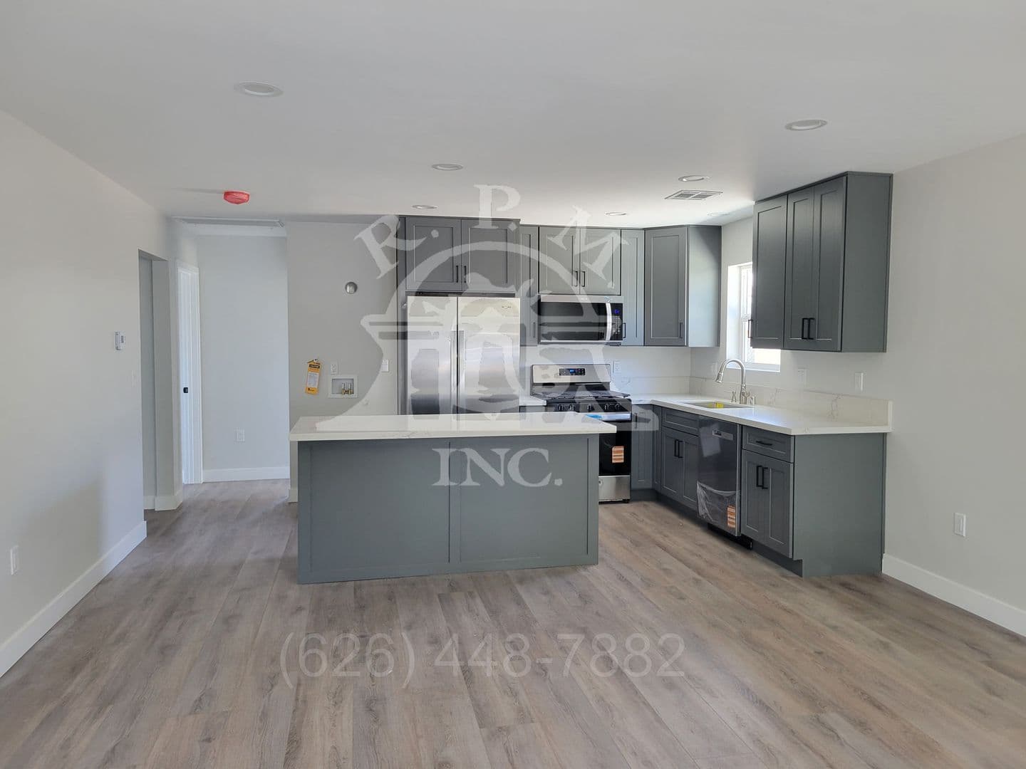 Whittier Apartment: 13872-13874 Saranac Dr