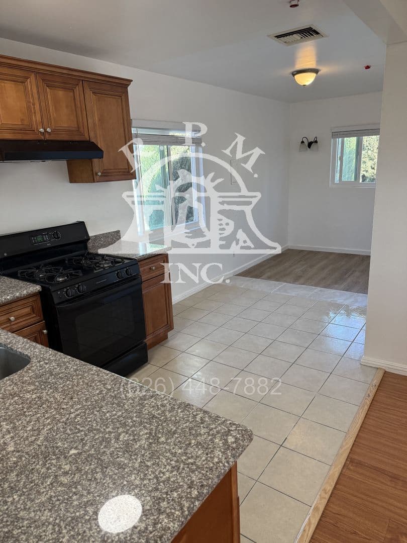 Alhambra Apartment: 816 S 6th St