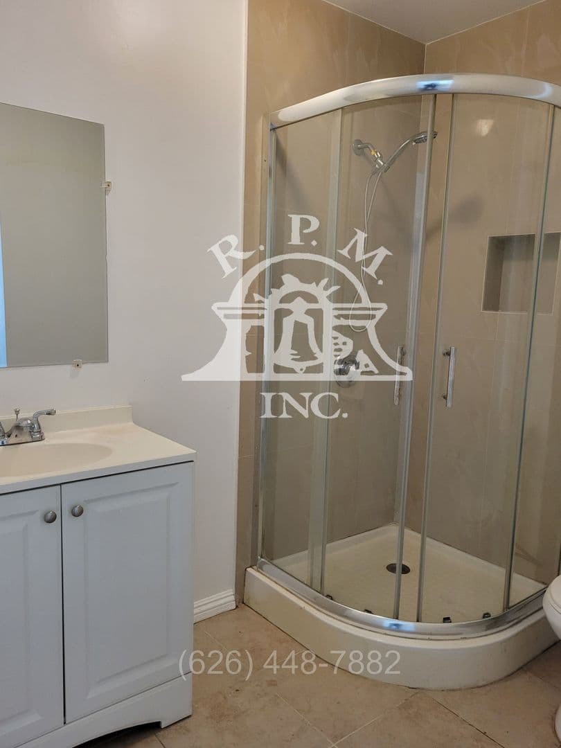Alhambra Apartment: 816 S 6th St