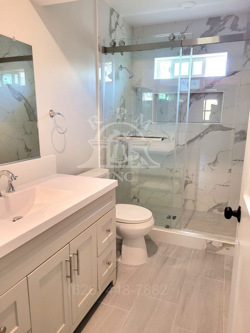 Whittier Apartment: 13872-13874 Saranac Dr