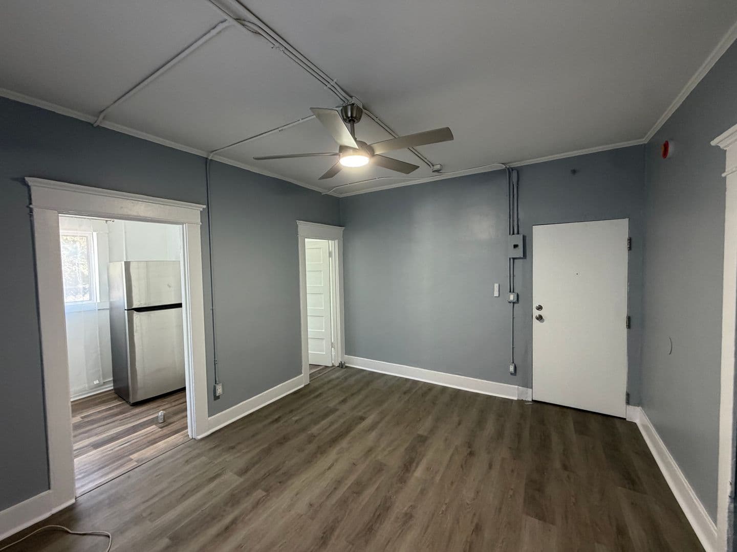 Los Angeles Apartment: 1663 W. 11th Place