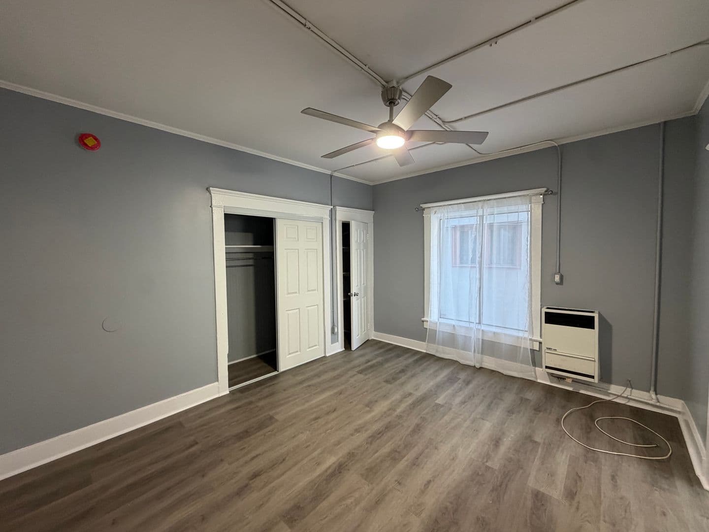 Los Angeles Apartment: 1663 W. 11th Place