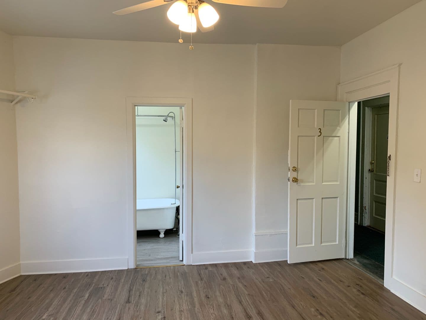 Los Angeles Apartment: 1017 W 25th Street