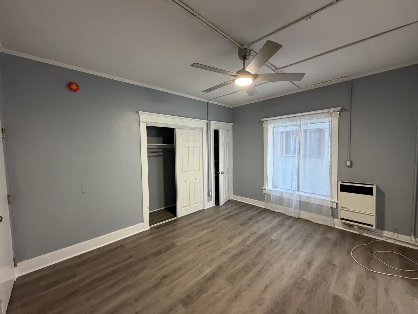 Los Angeles Apartment: 1663 W. 11th Place