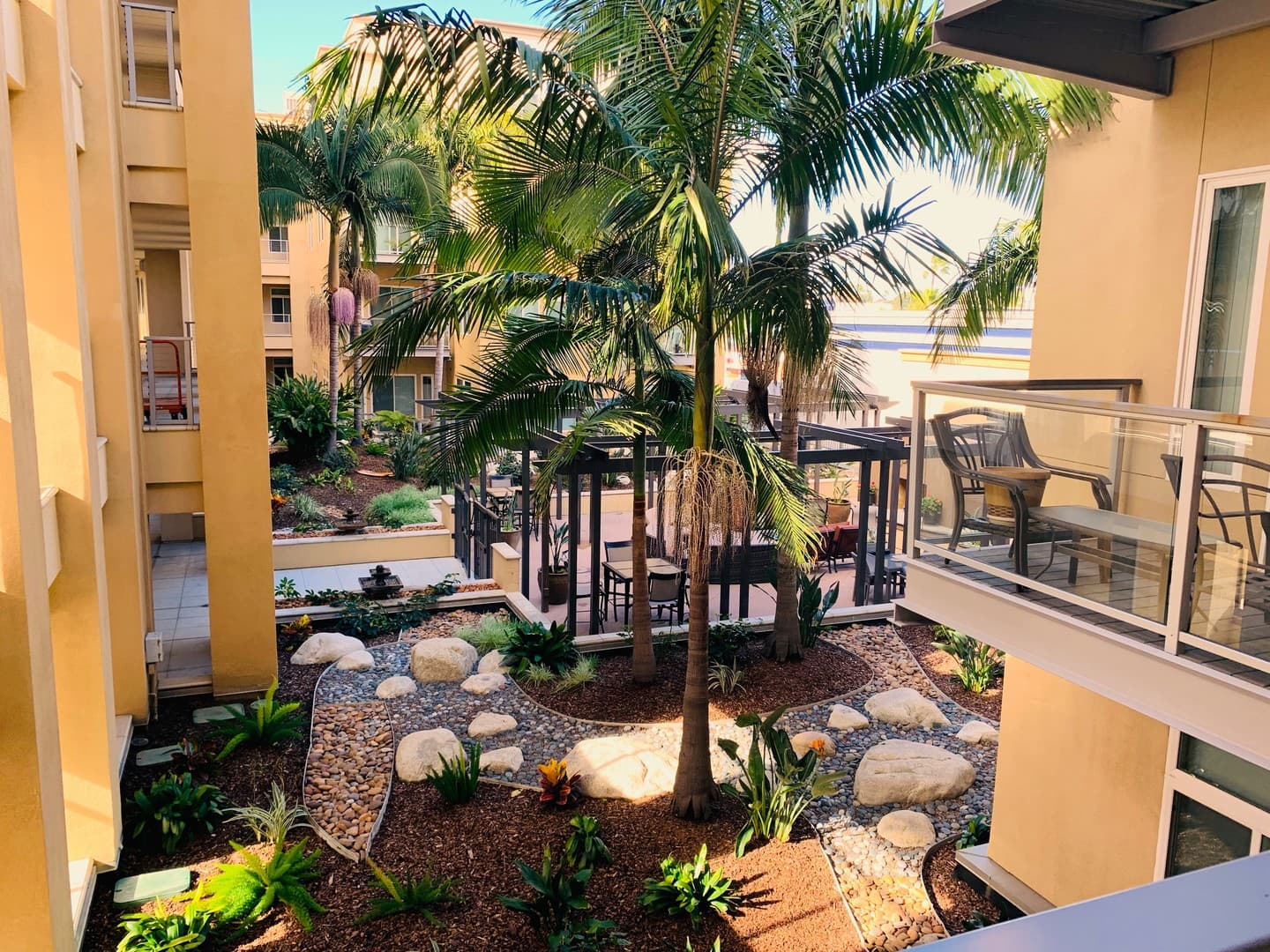 Oceanside House: 301 Mission Ave. #409