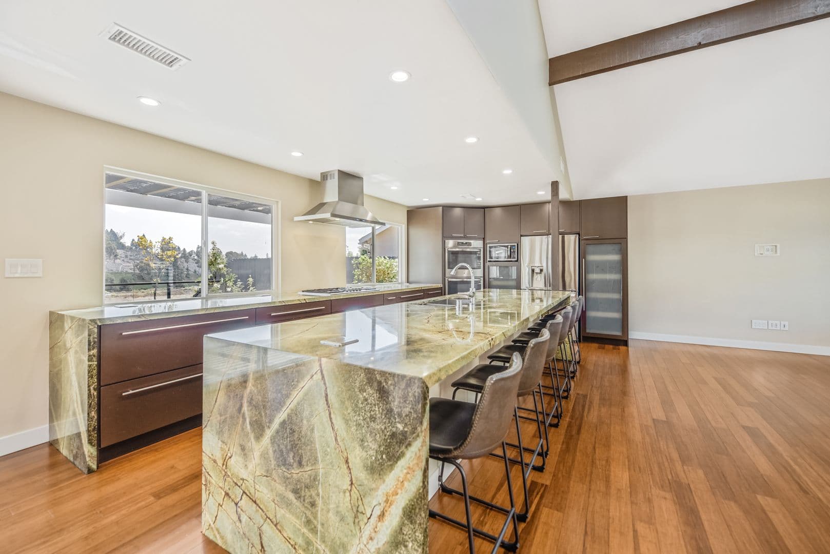 San Diego House: 15185 Andorra Way