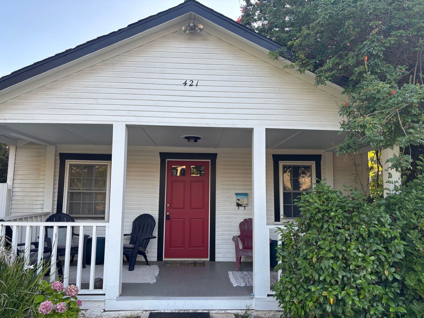 Oceanside House: 421 S Clementine