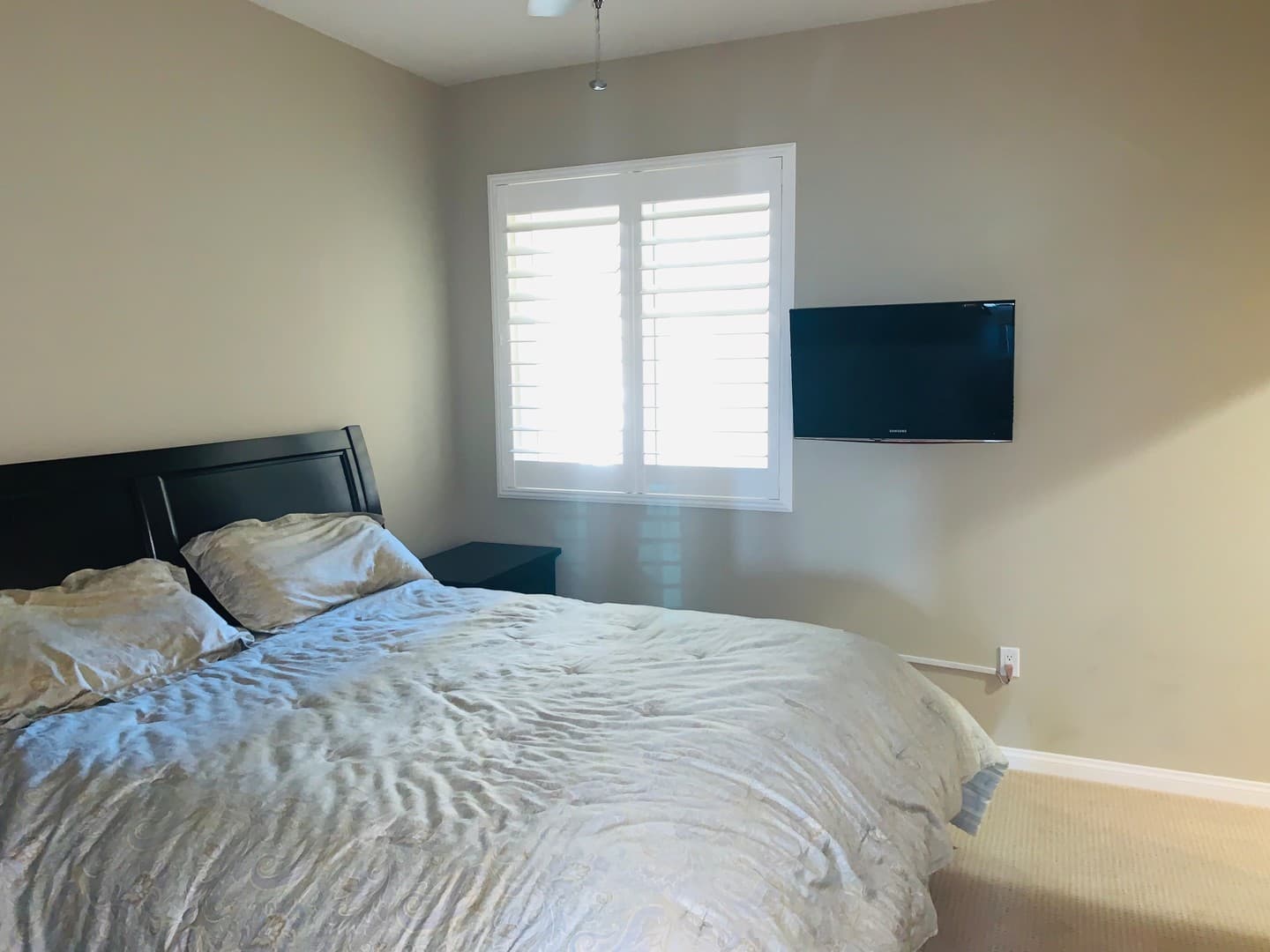 Oceanside House: 301 Mission Ave. #409