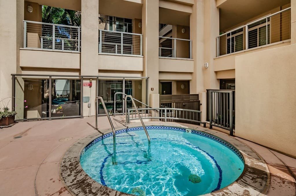 Oceanside House: 301 Mission Ave. #409