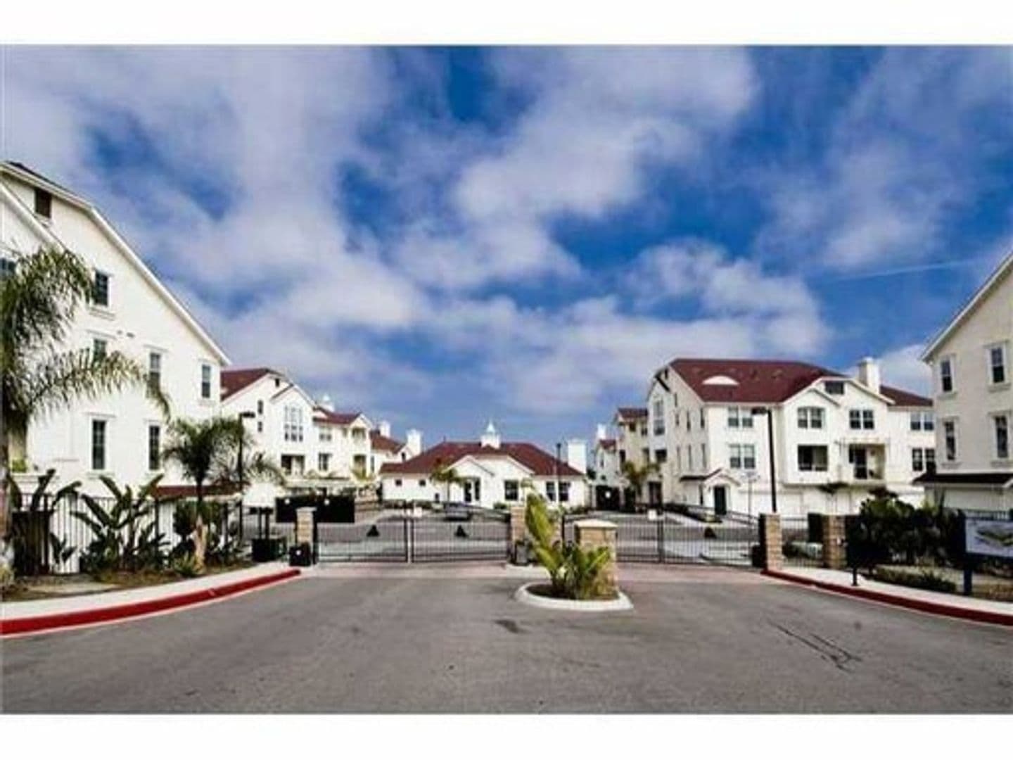 Oceanside House: 820 Harbor Cliff Unit 256