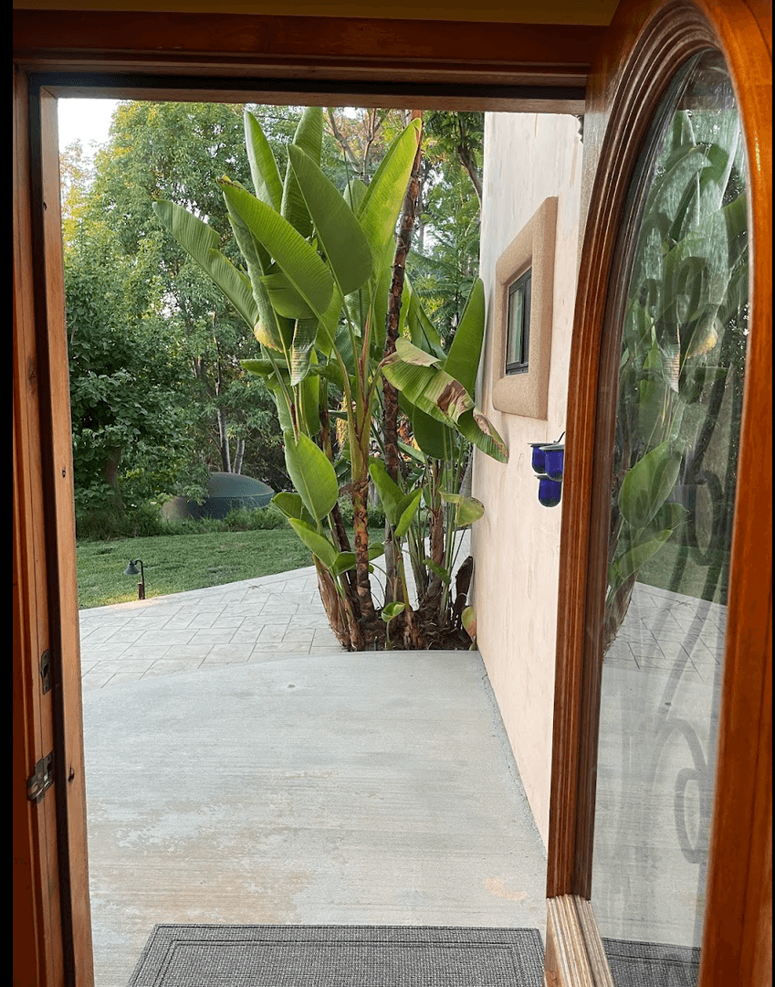 Vista House: 2355 Castlegate Lane