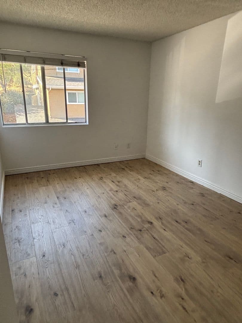 Oceanside House: 4220 Vista Del Rio Way #4