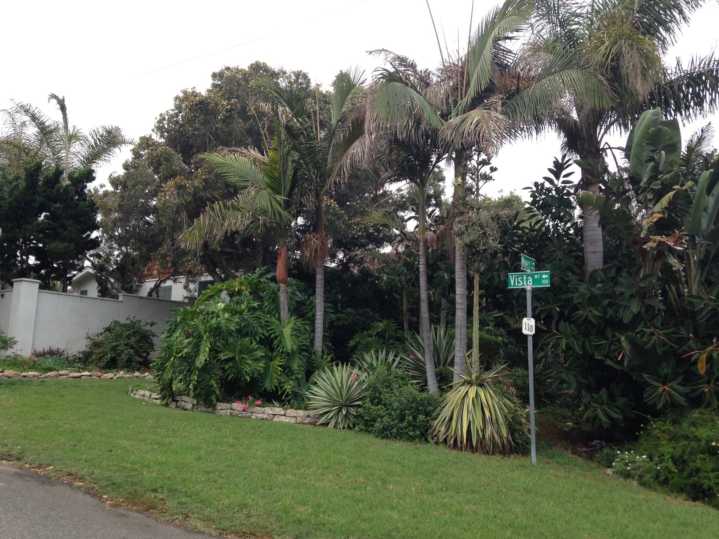Oceanside House: 110 Vista Way