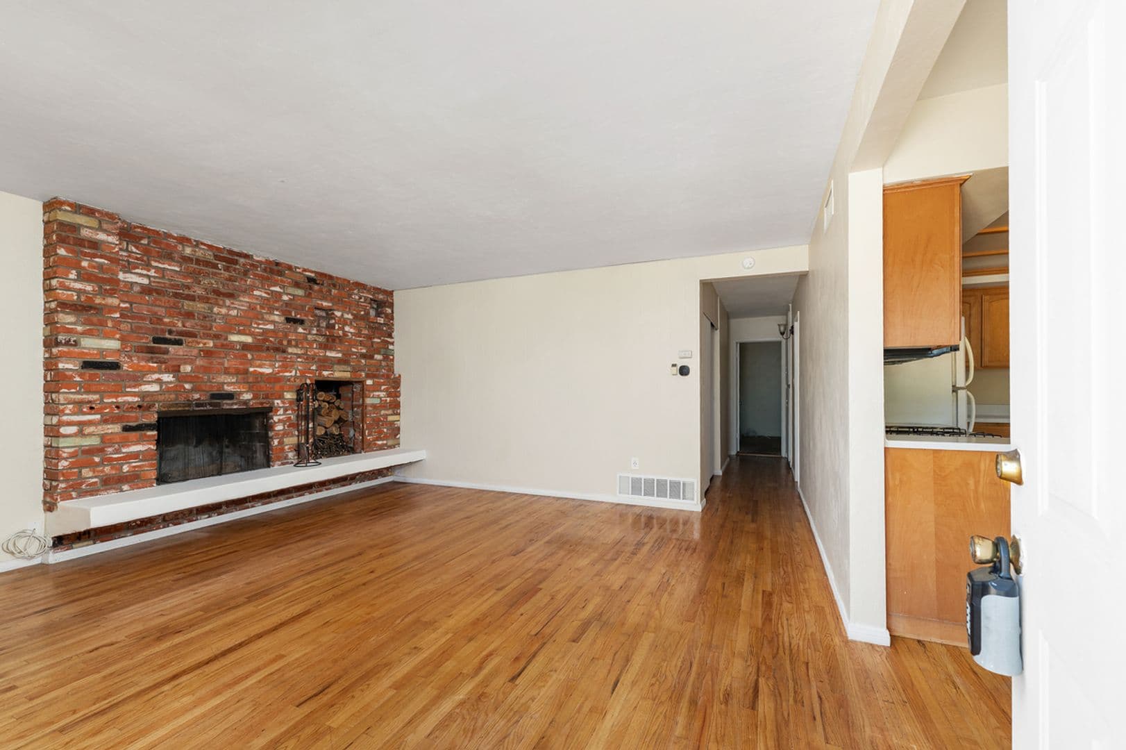 El Cajon House: 1231 Evilo Street