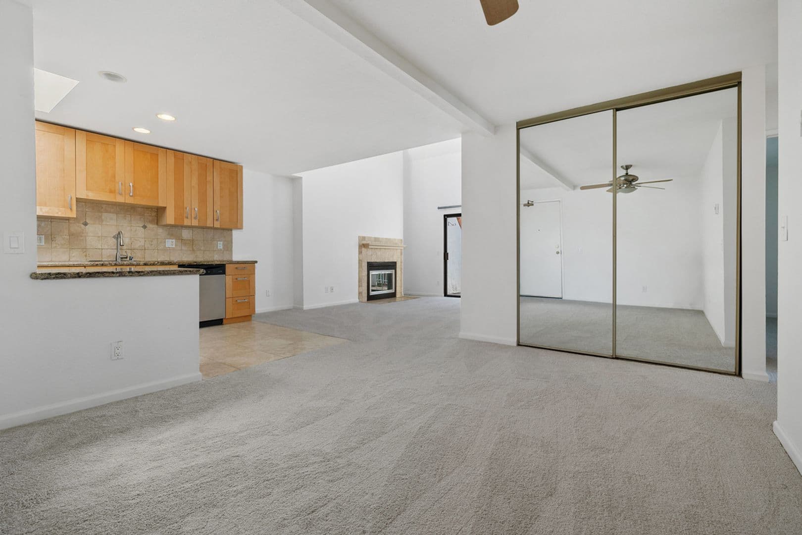 San Diego Condo: 8308 Regents Rd - 3A