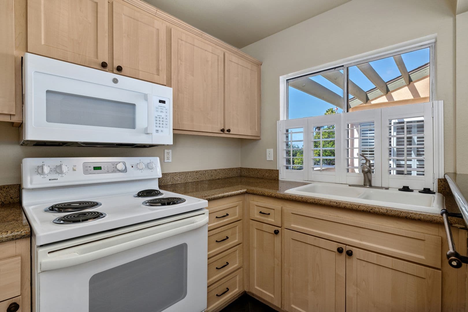 San Diego Apartment: 3276 Ashford St. Unit C