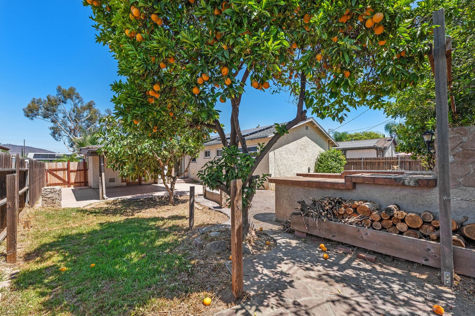 El Cajon House: 1231 Evilo Street