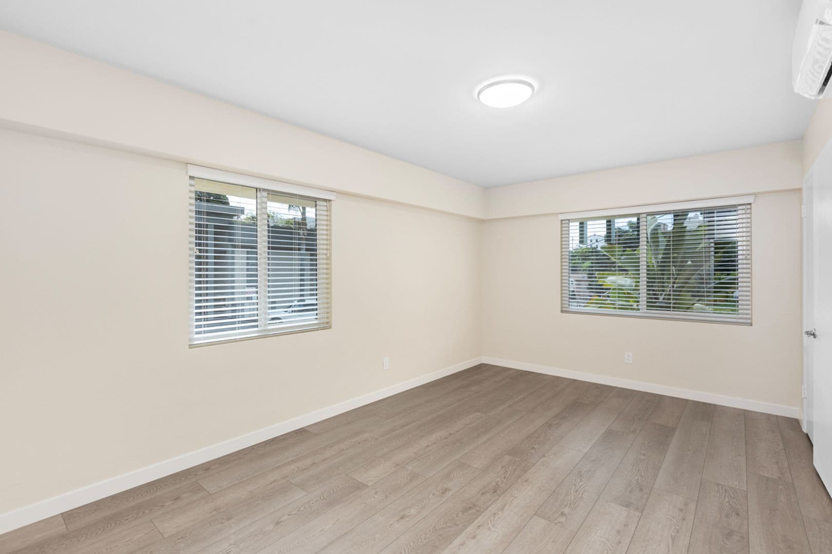 SAN DIEGO Apartment: 3525 REYNARD WAY