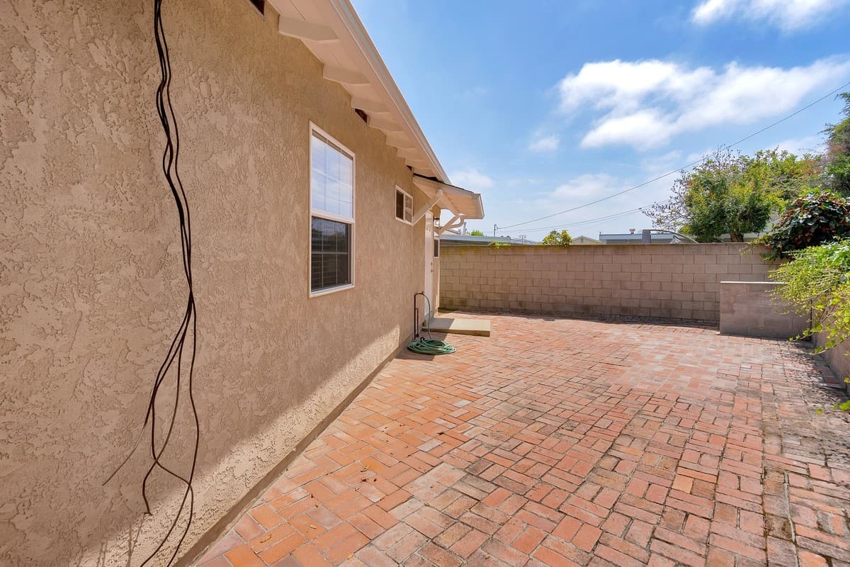 San Diego House: 3709 Oleander Drive