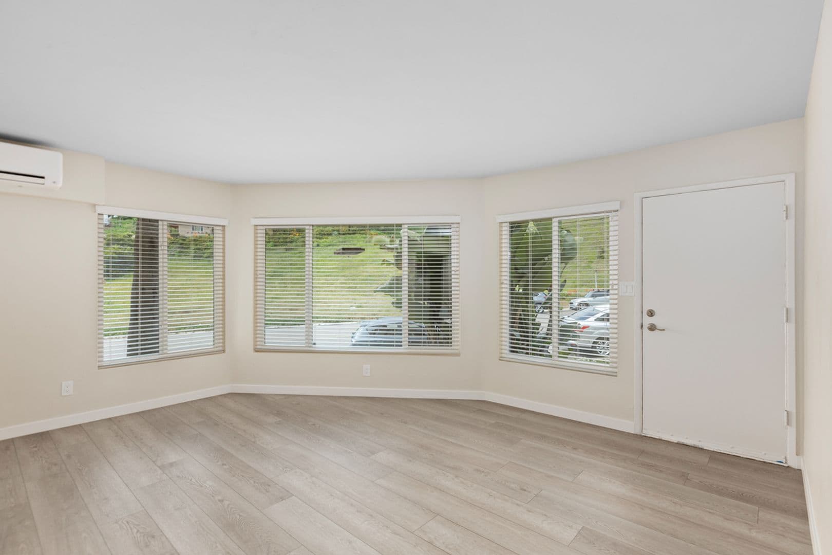 SAN DIEGO Apartment: 3525 REYNARD WAY