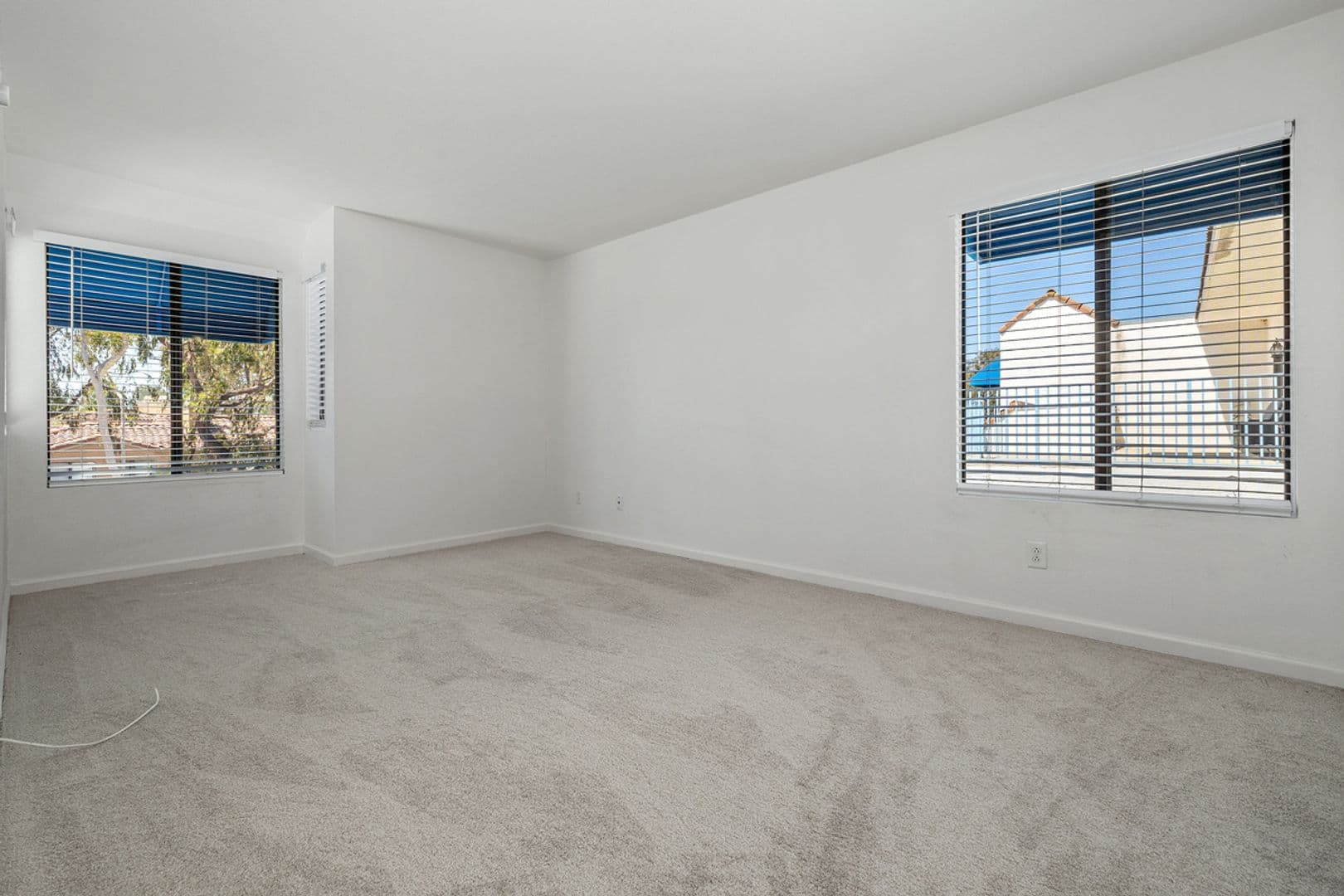 San Diego Condo: 8308 Regents Rd - 3A