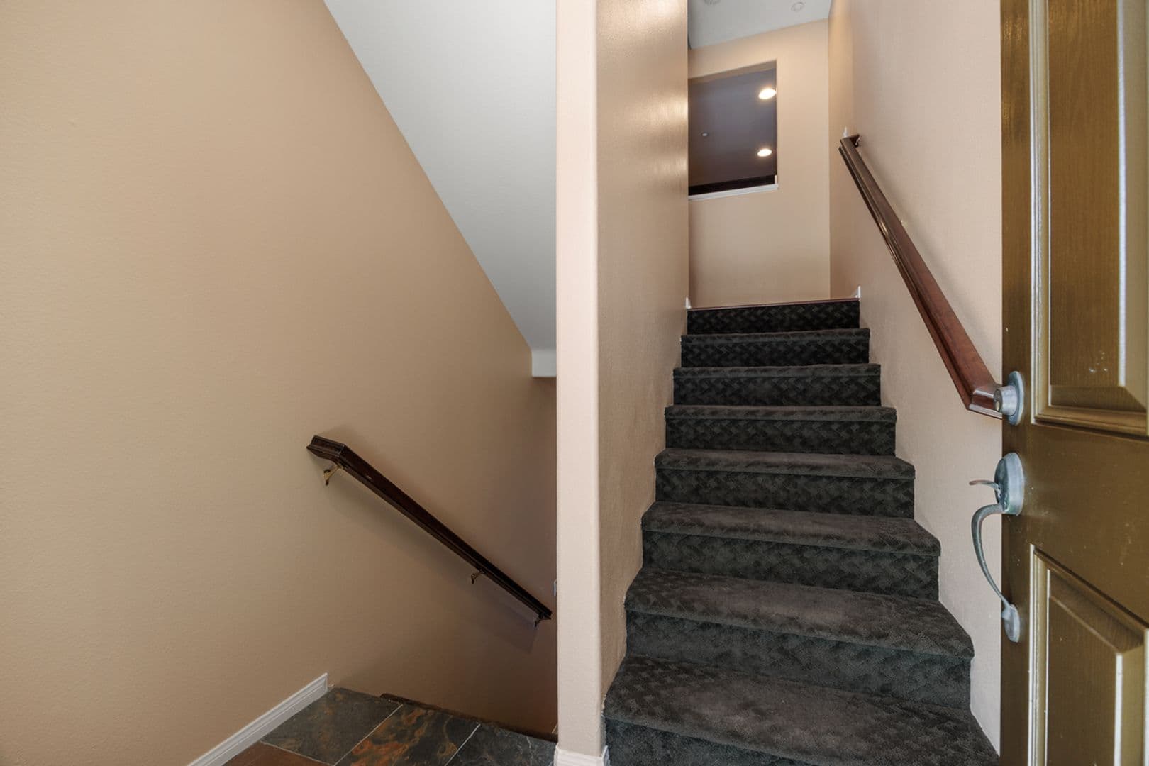 San Diego Townhome: 10410 Duxbury Ln. Unit 5
