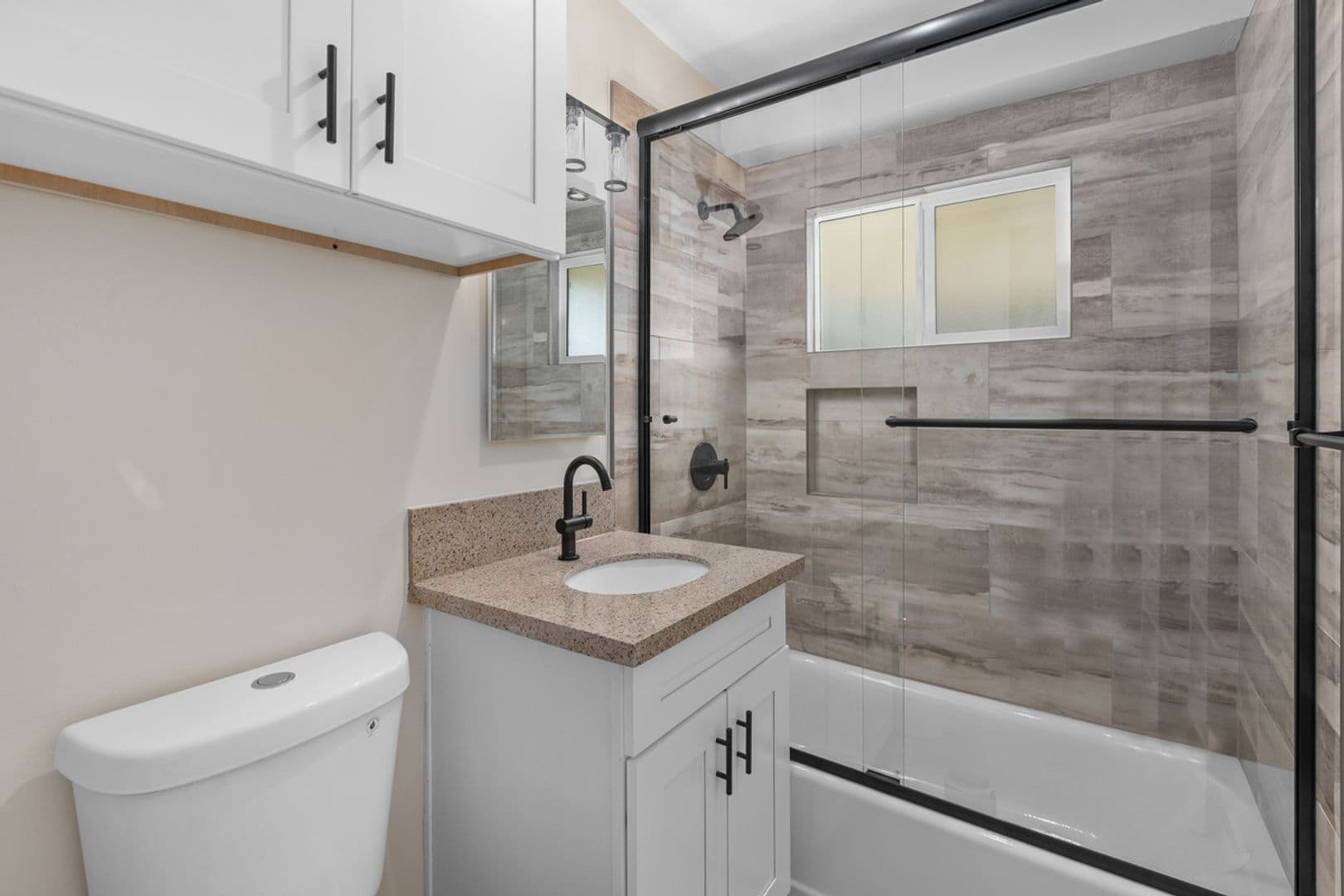 SAN DIEGO Apartment: 3525 REYNARD WAY