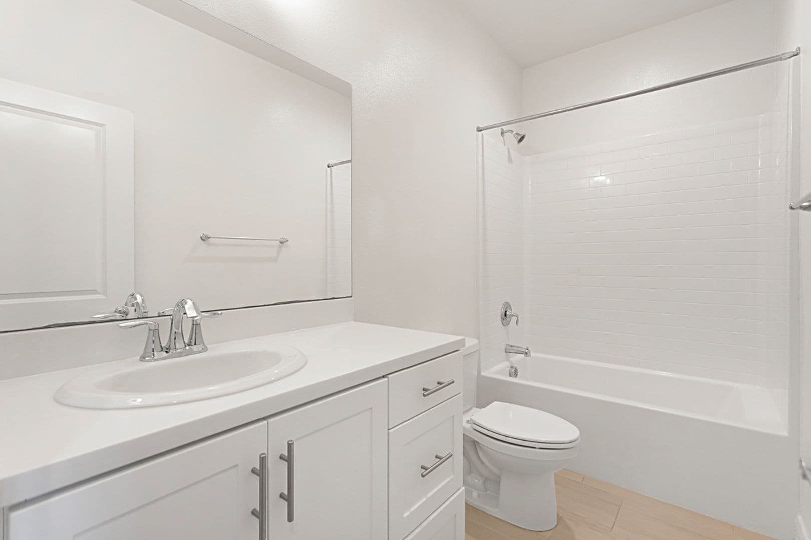 Vista Apartment: 2116 Solara Ln