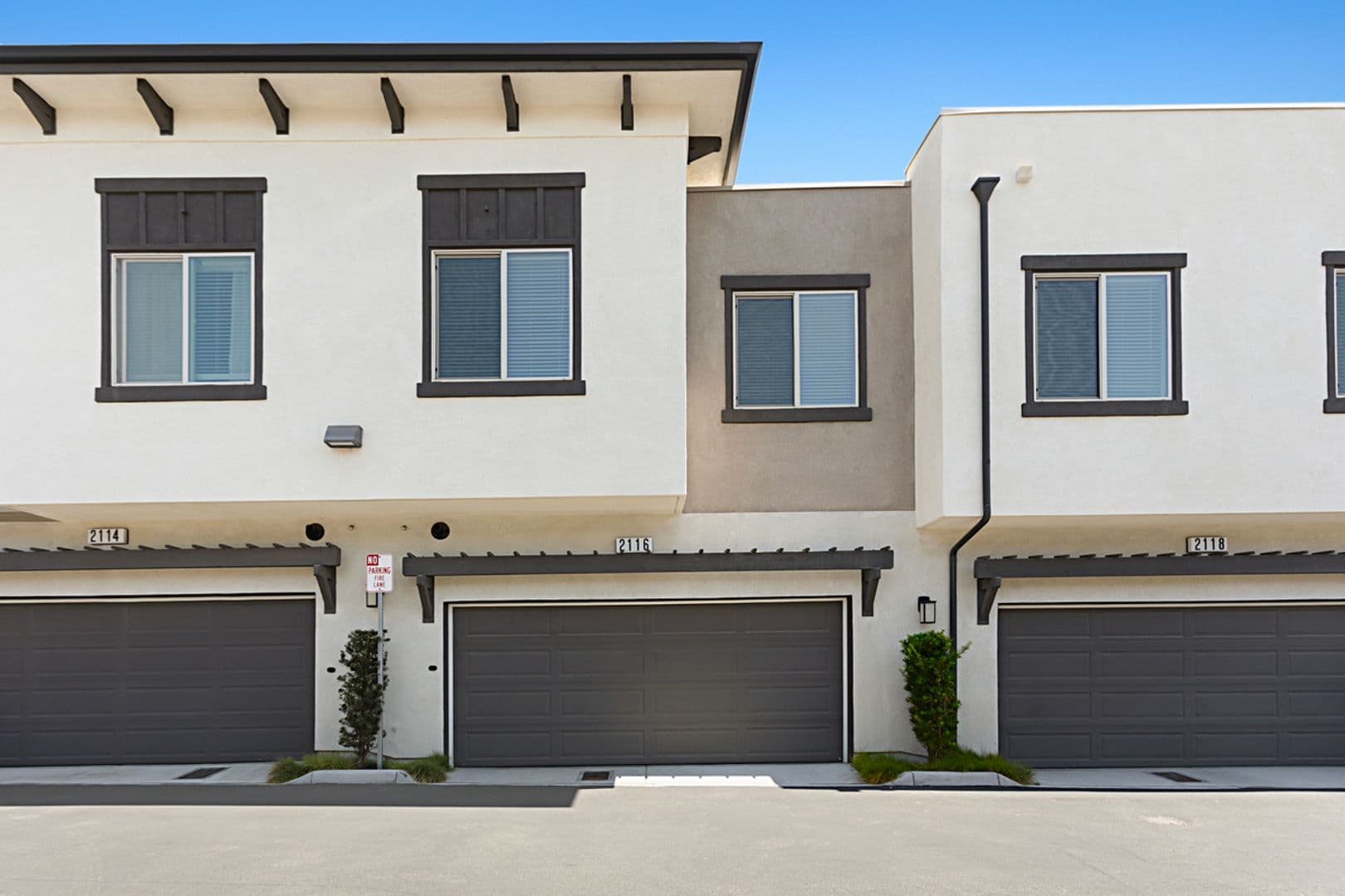 Vista Apartment: 2116 Solara Ln