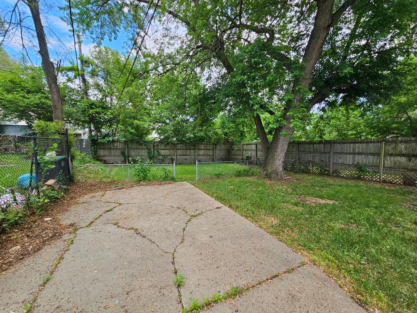 Omaha House: 5315 n. 35th St
