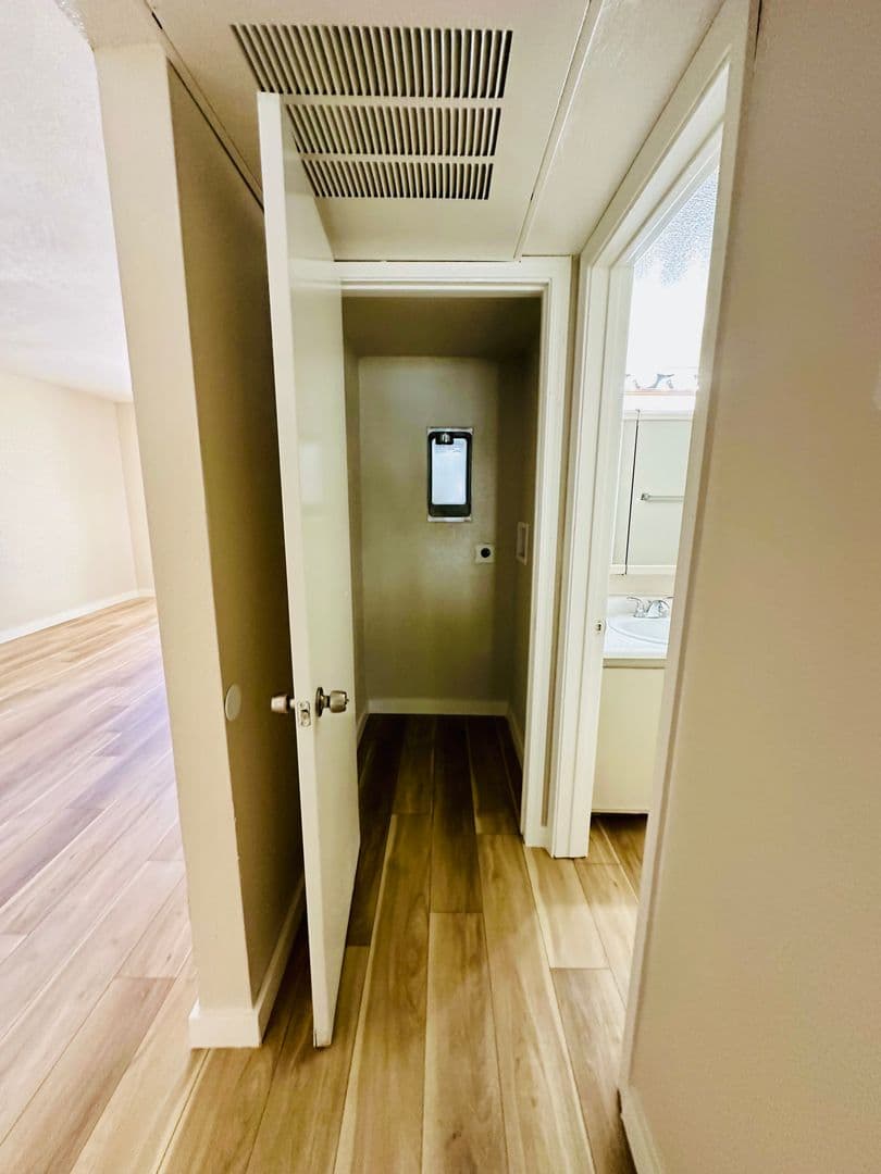 Phoenix Apartment: 5343 E Taylor St