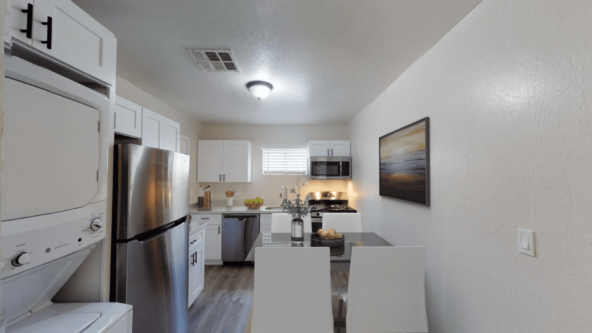 Phoenix Apartment: 906 E Roma Ave