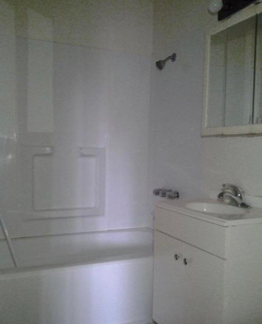 Tempe Apartment: 909 S Mariana St