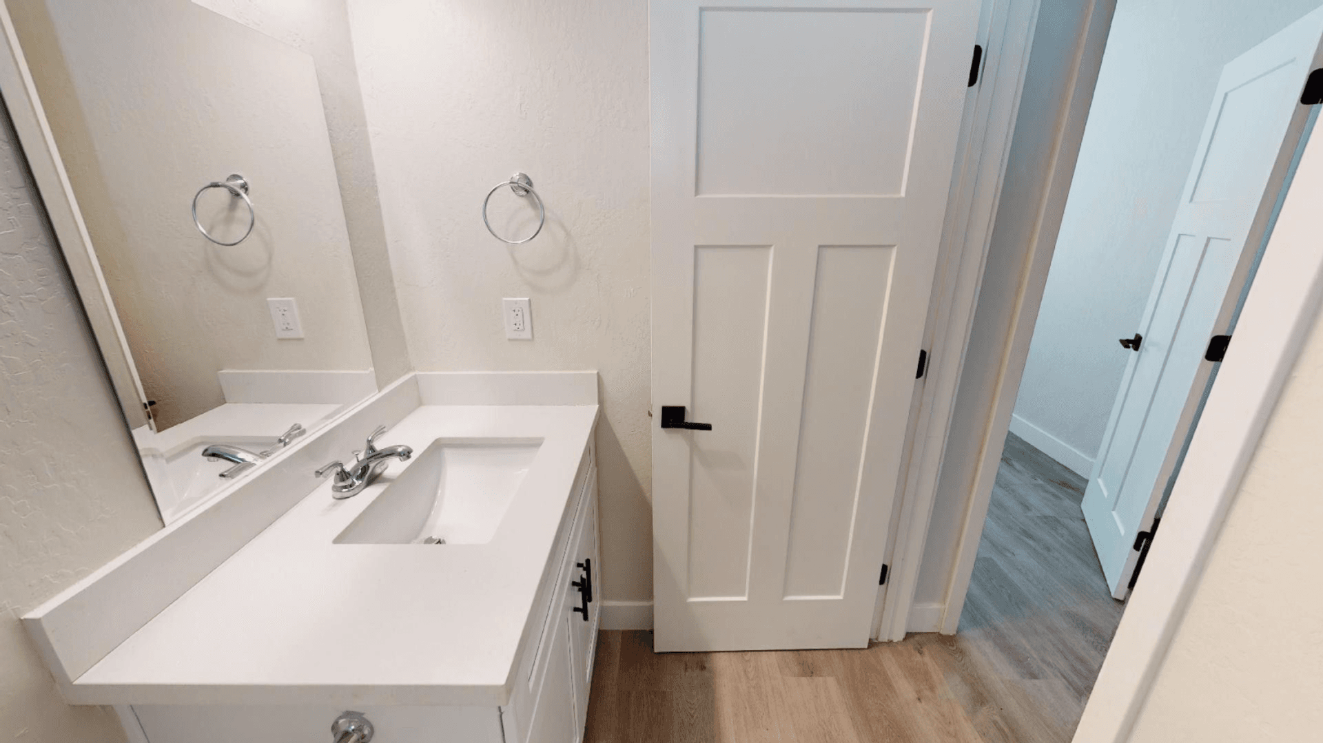 Phoenix Apartment: 906 E Roma Ave
