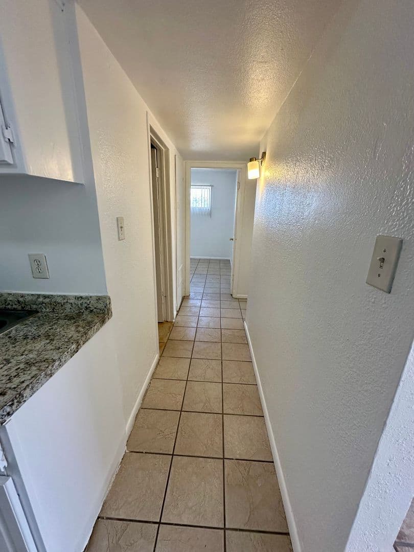 Tempe Apartment: 809 W 1st St