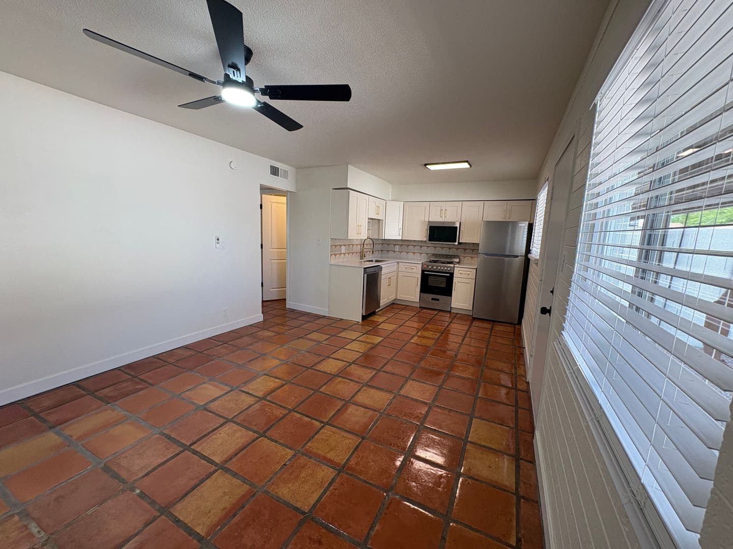 Tempe Apartment: 1873 E University Dr