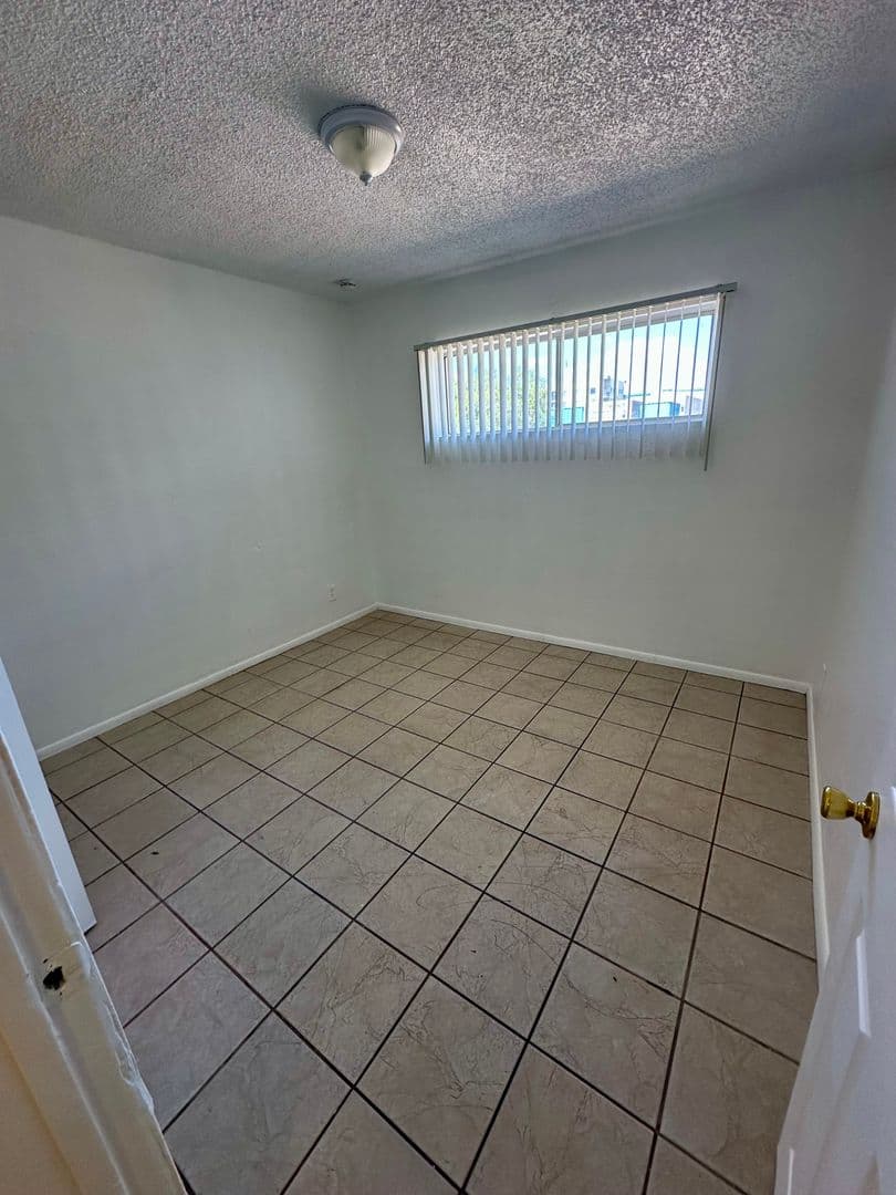 Tempe Apartment: 809 W 1st St