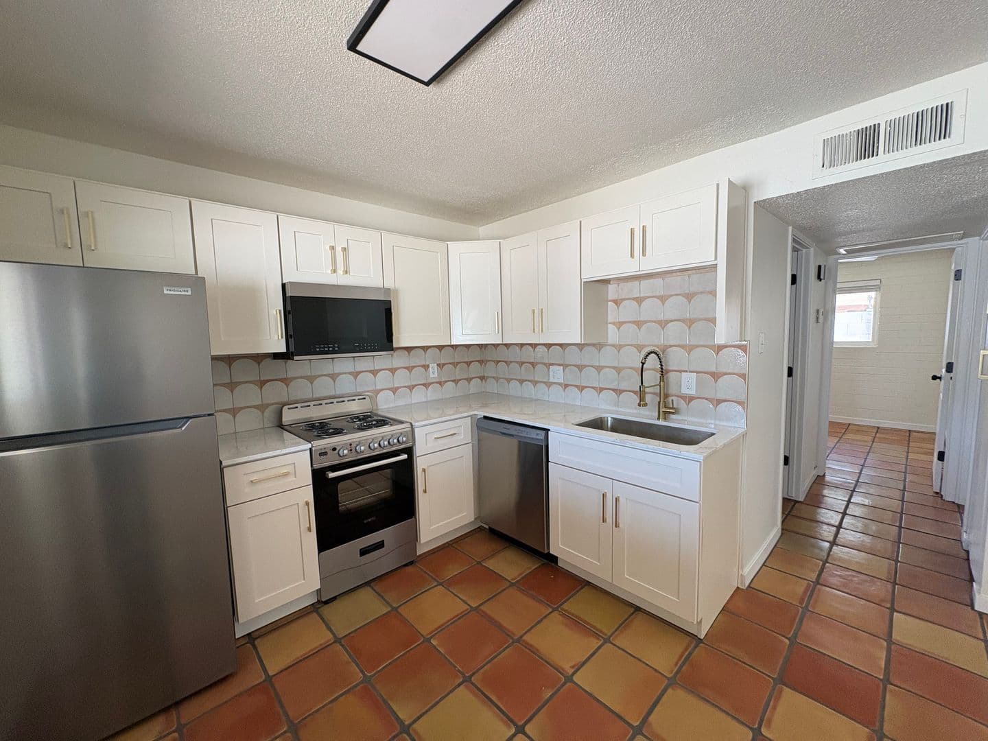 Tempe Apartment: 1867 E University Dr