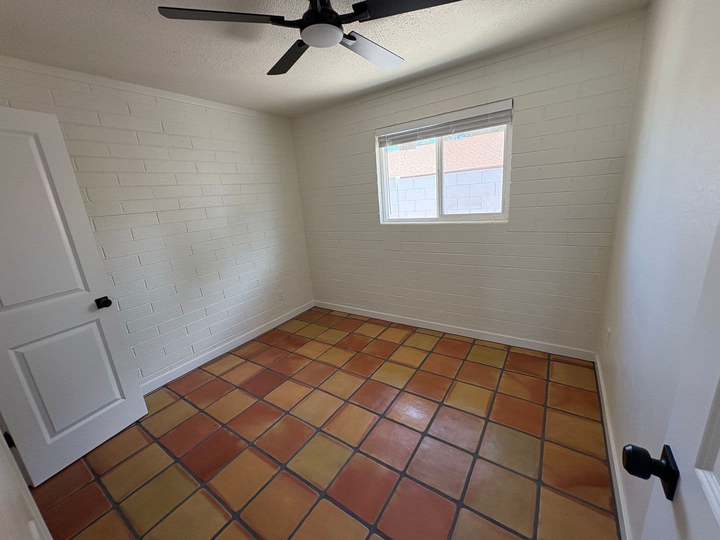 Tempe Apartment: 1867 E University Dr