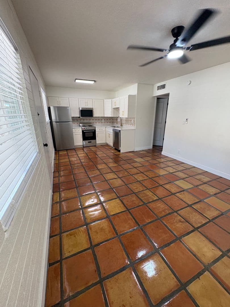 Tempe Apartment: 1873 E University Dr