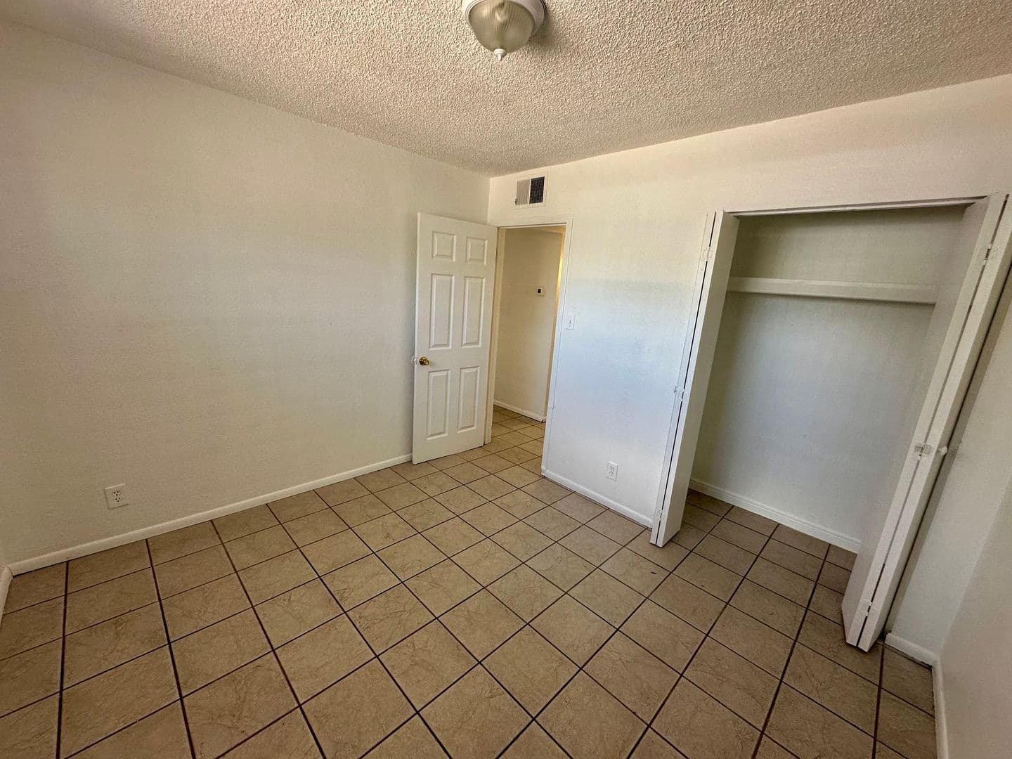 Tempe Apartment: 809 W 1st St