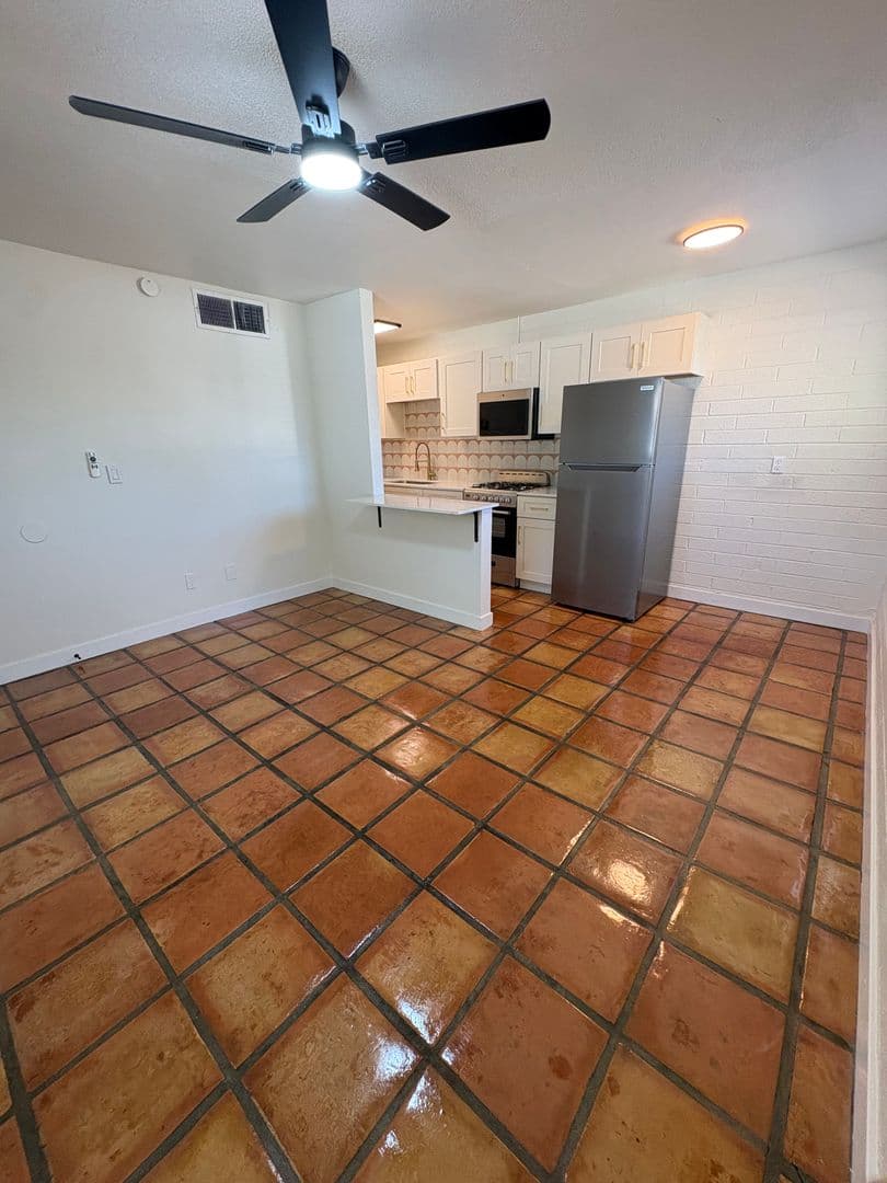 Tempe Apartment: 1873 E University Dr