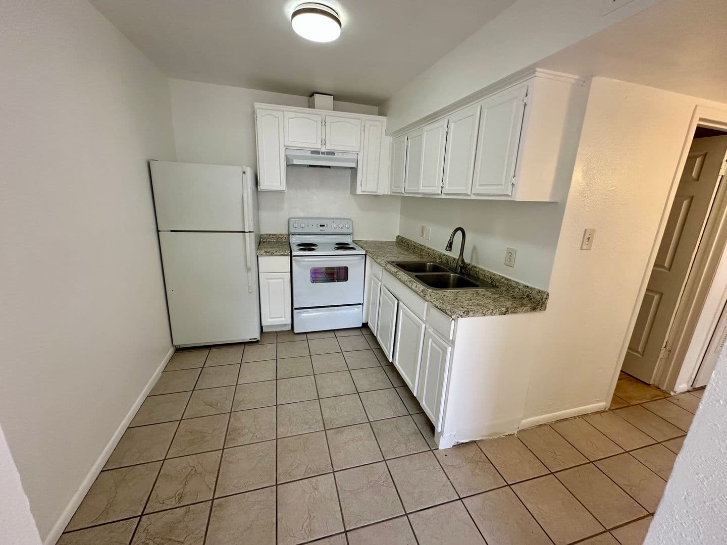 Tempe Apartment: 809 W 1st St