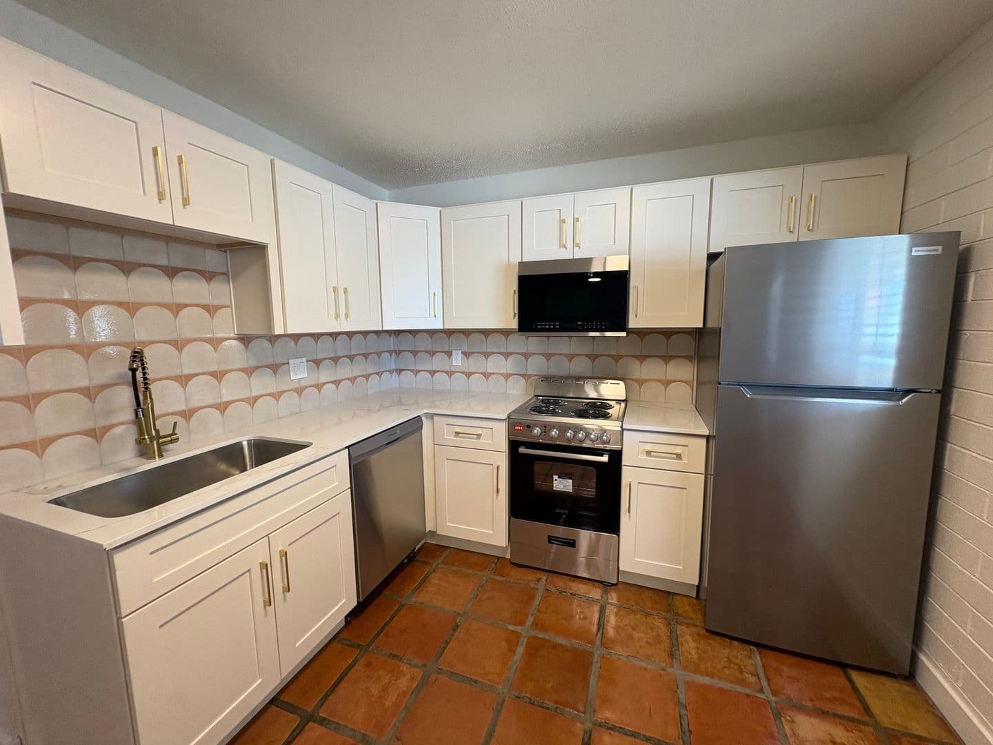 Tempe Apartment: 1867 E University Dr
