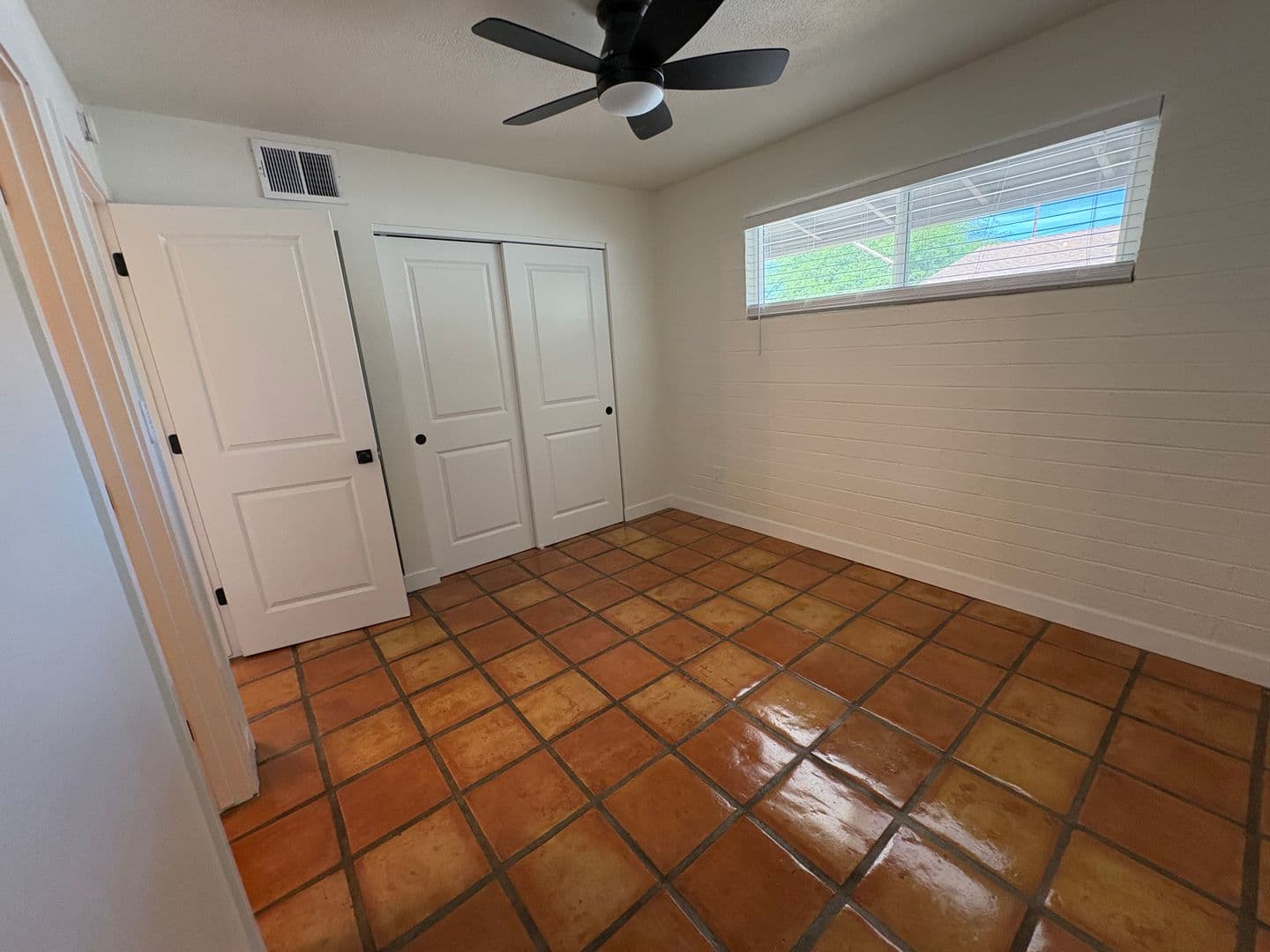 Tempe Apartment: 1873 E University Dr