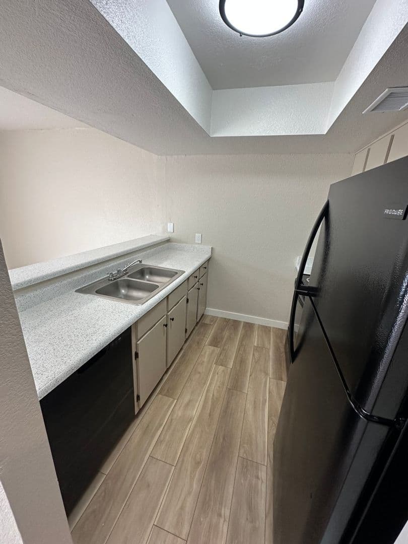 Phoenix Apartment: 5343 E Taylor St