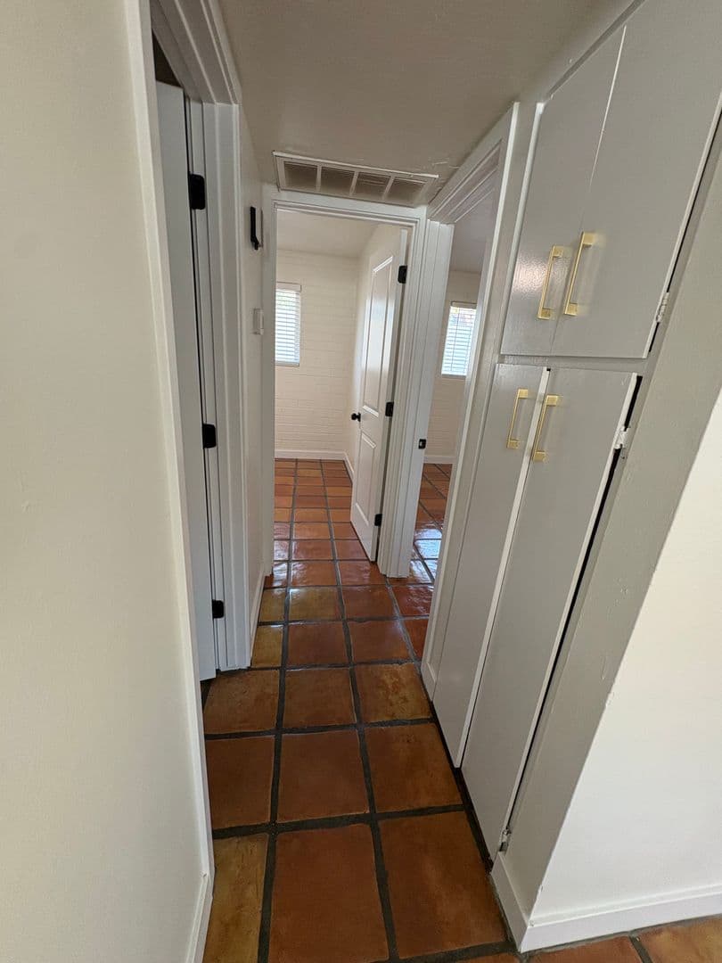 Tempe Apartment: 1873 E University Dr