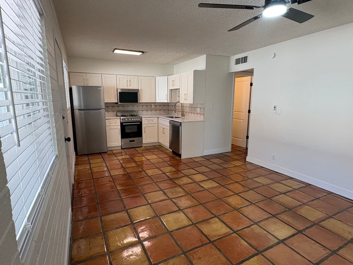 Tempe Apartment: 1873 E University Dr