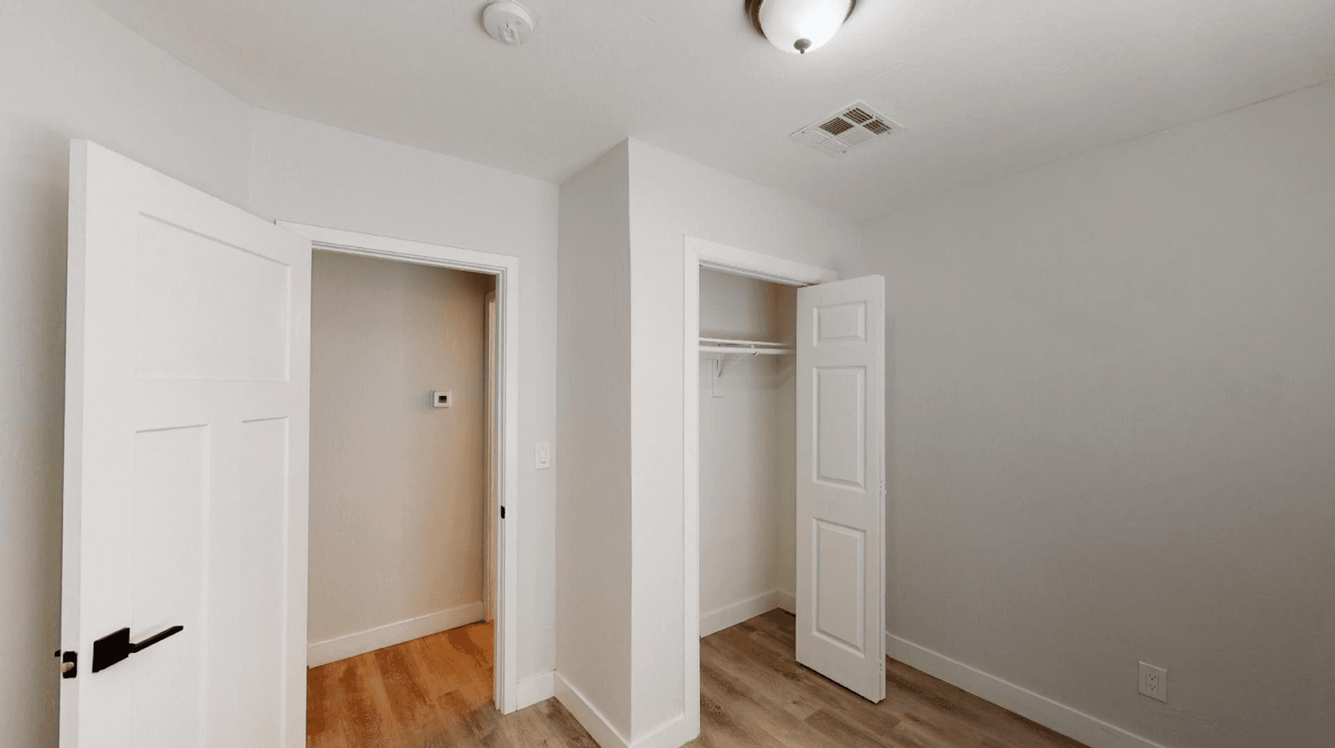 Phoenix Apartment: 906 E Roma Ave